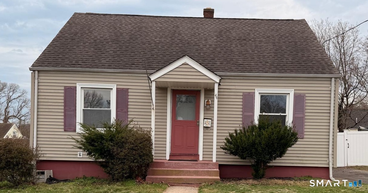 44 Lynmoor Place Hamden, CT 06517 - Photo 1 of 30 a front view of a house
