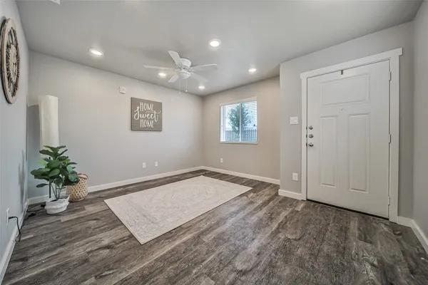 $1,675 | 21155 Gosling Road, Unit 26C, Spring, TX 77388