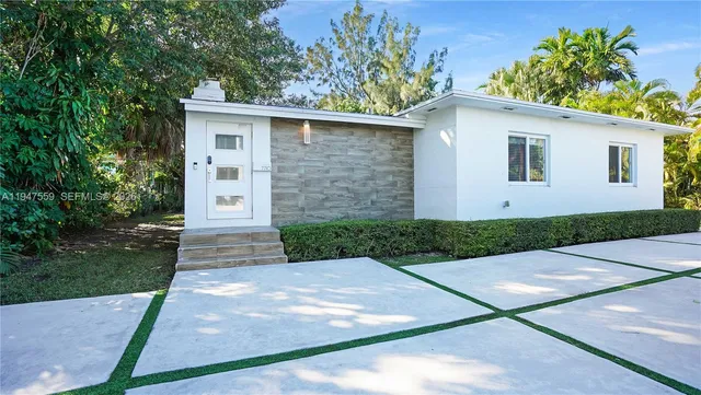 $1,547,000 | 7710 Beach View Drive, North Bay Village, FL 33141
