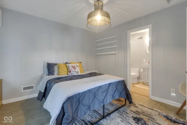 $344,900 | 1015 East Killian Drive, Mooresville, IN 46158