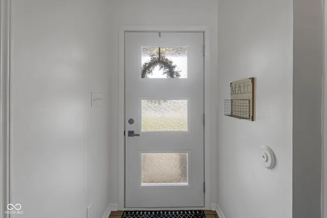 $344,900 | 1015 East Killian Drive, Mooresville, IN 46158