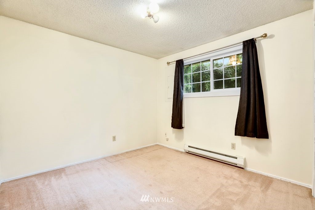 6428 Cady Road Everett, WA 98203 - Photo 11 of 24
