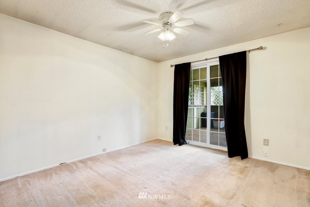 6428 Cady Road Everett, WA 98203 - Photo 13 of 24