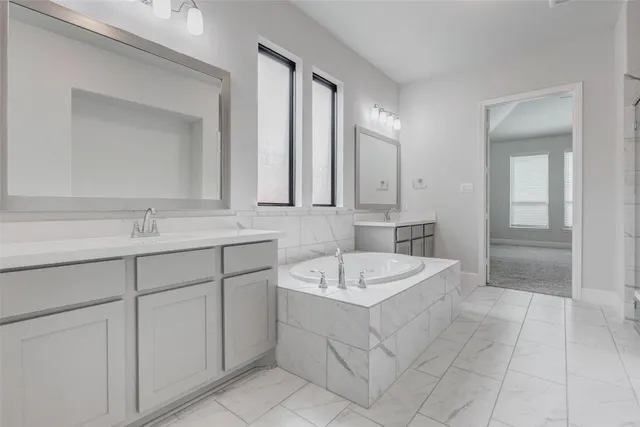 $3,600 | 30627 South Creek Way, Fulshear, TX 77441