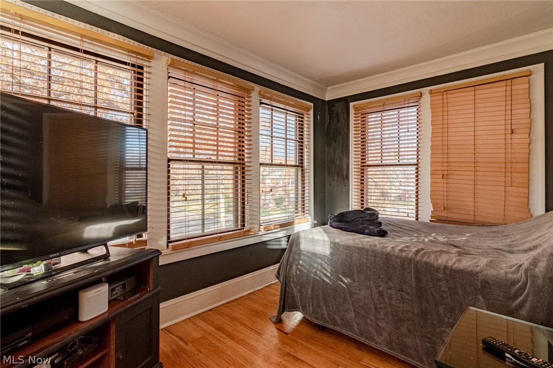2396 Noble Road Cleveland Heights, OH 44121 - Photo 24 of 33