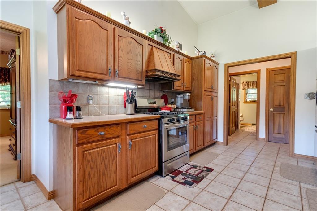 410 Cowpath Road Aliquippa, PA 15001 - Photo 8 of 25 Gallery Image 8
