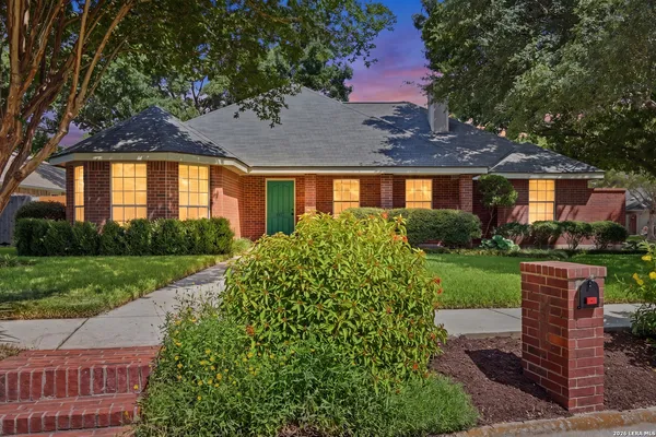 $485,000 | 602 Summerwood Drive, New Braunfels, TX 78130