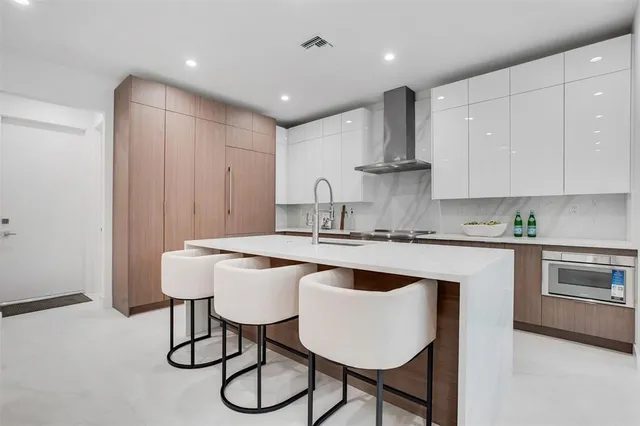 $1,950,000 | 1133 Northeast 18th Court, Unit 1133, Fort Lauderdale, FL 33305