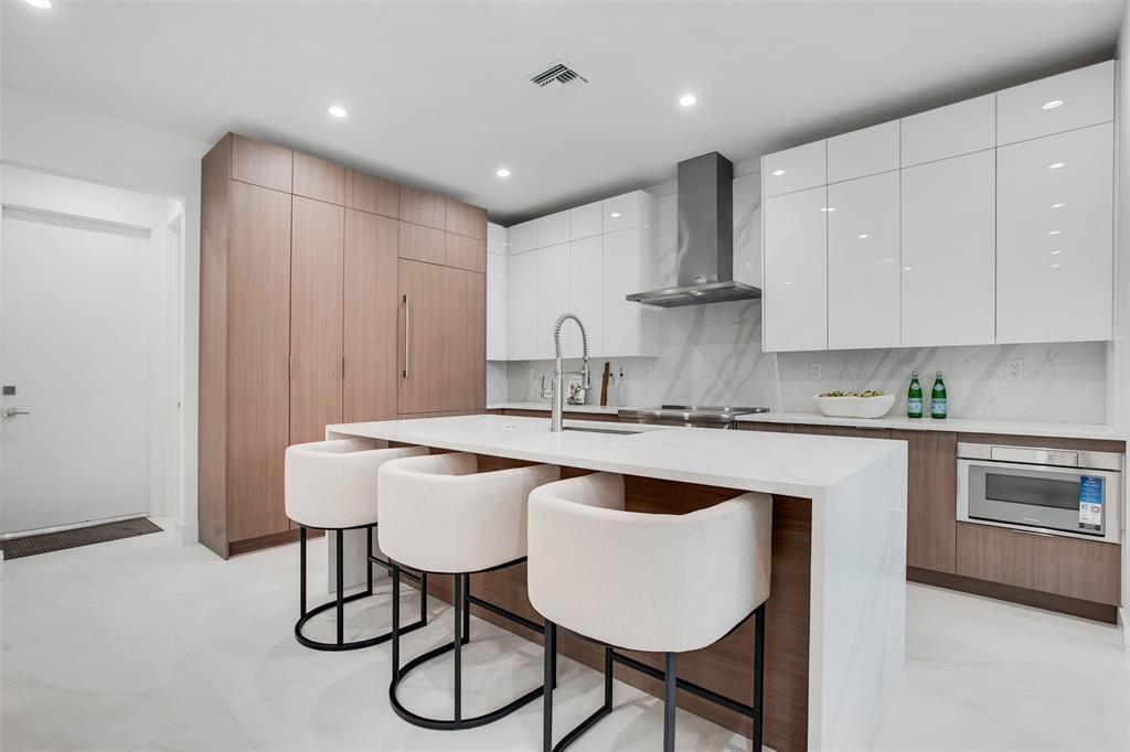 1133 Northeast 18th Court, Unit 1133 Fort Lauderdale, FL 33305 - Photo 12 of 22