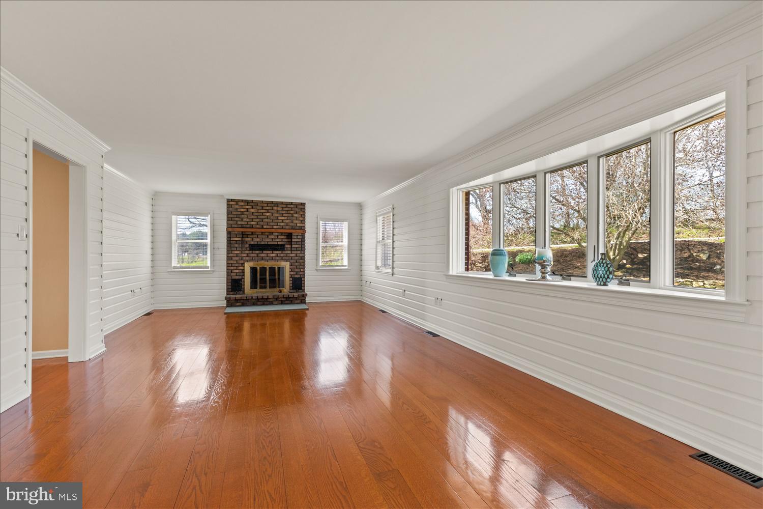 108 Walnut Run Road Landenberg, PA 19350 - Photo 6 of 71 LR Fireplace
