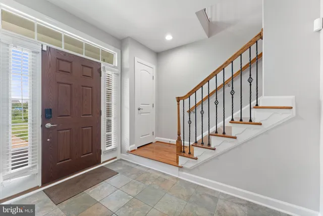 $3,642 | 42524 Rowderbury Square, Chantilly, VA 20152