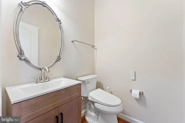 $3,642 | 42524 Rowderbury Square, Chantilly, VA 20152