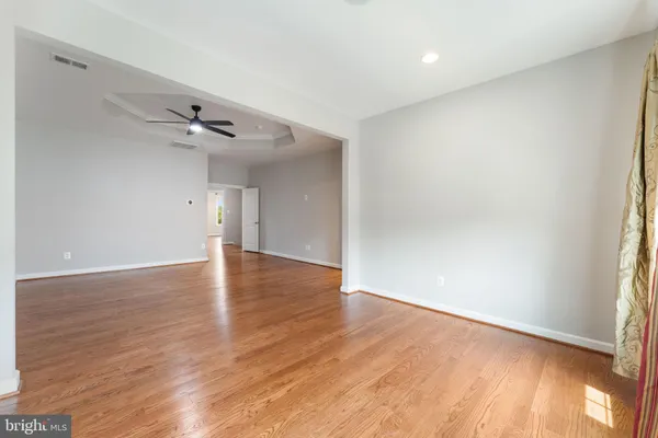 $3,542 | 42524 Rowderbury Square, Chantilly, VA 20152