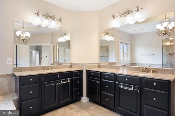 $3,542 | 42524 Rowderbury Square, Chantilly, VA 20152