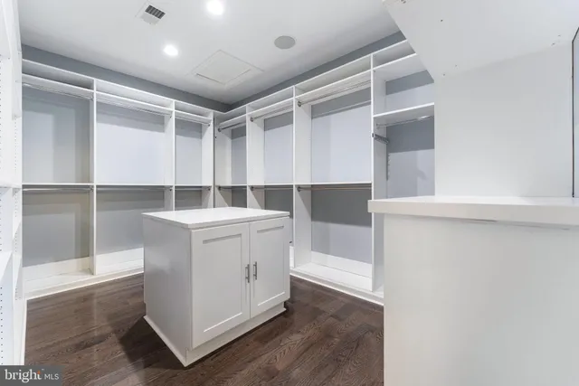 $3,642 | 42524 Rowderbury Square, Chantilly, VA 20152