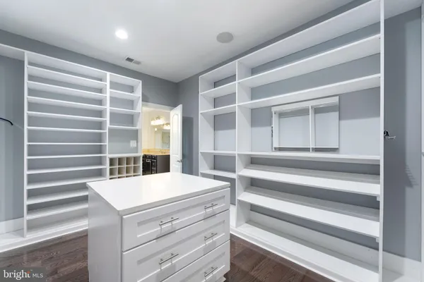 $3,542 | 42524 Rowderbury Square, Chantilly, VA 20152