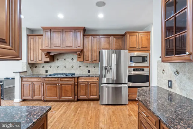 $3,642 | 42524 Rowderbury Square, Chantilly, VA 20152