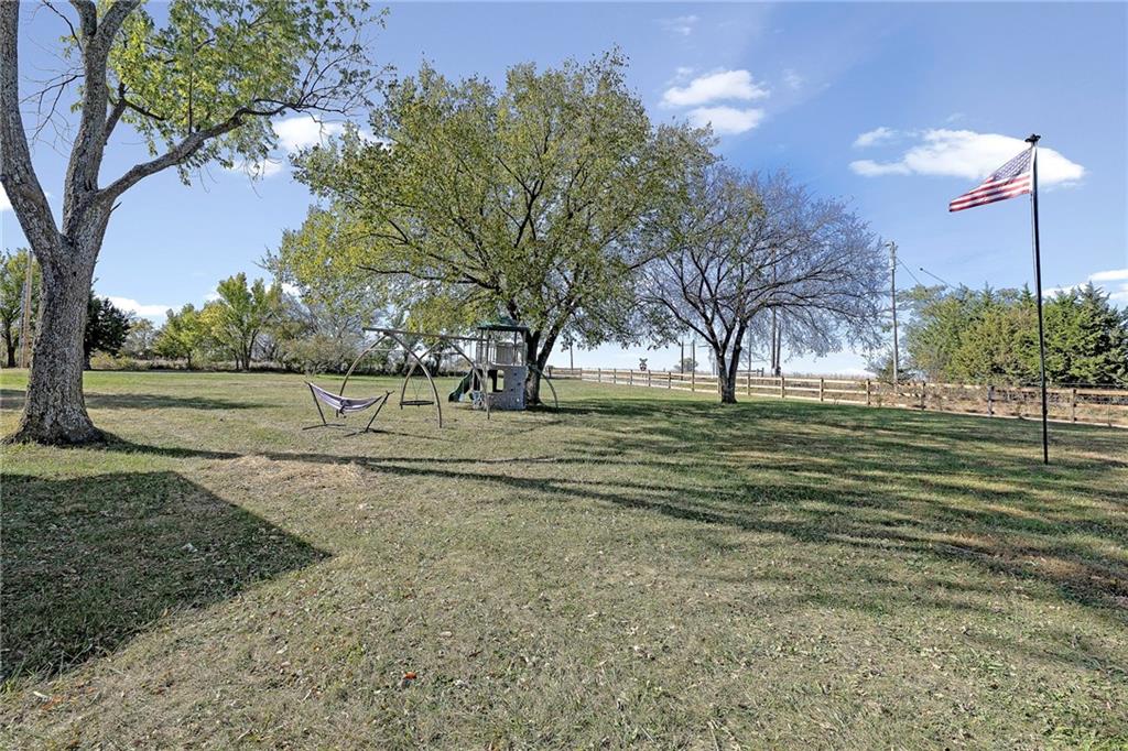 22244 Northwest 1400th Road Garnett, KS 66032 - Photo 6 of 72