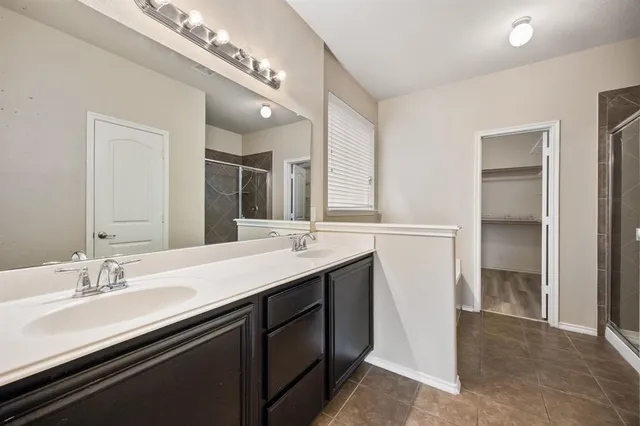 $2,400 | 2028 Carriage Road, Heartland, TX 75126