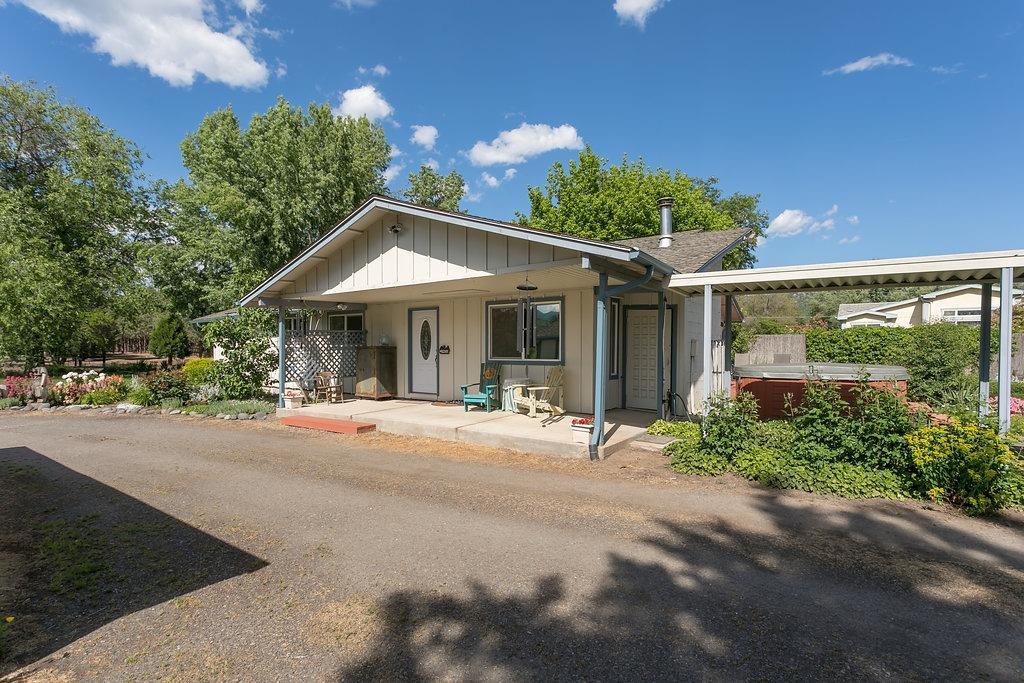 12353 Blackwell Road Central Point, OR 97502 - Photo 2 of 33 Additional Photo