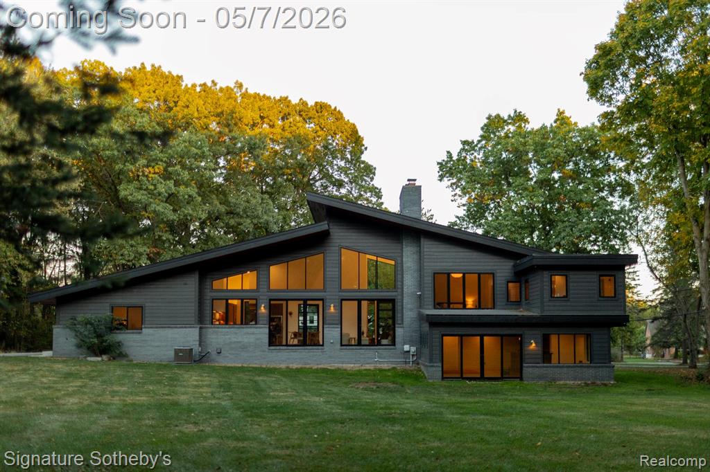4720 Dover Road Bloomfield Hills, MI 48304 - Photo 2 of 60