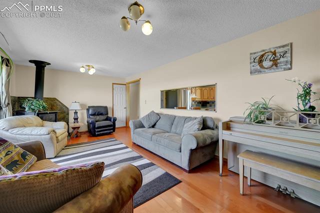 4190 Spaatz Road Monument, CO 80132 - Photo 9 of 28
