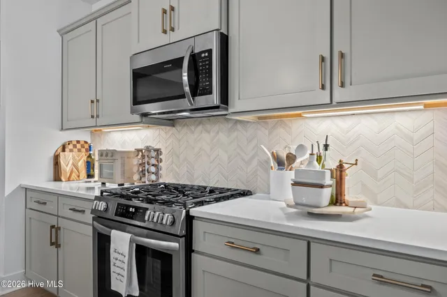 $674,990 | 4025 Watersail Drive, Wilmington, NC 28409