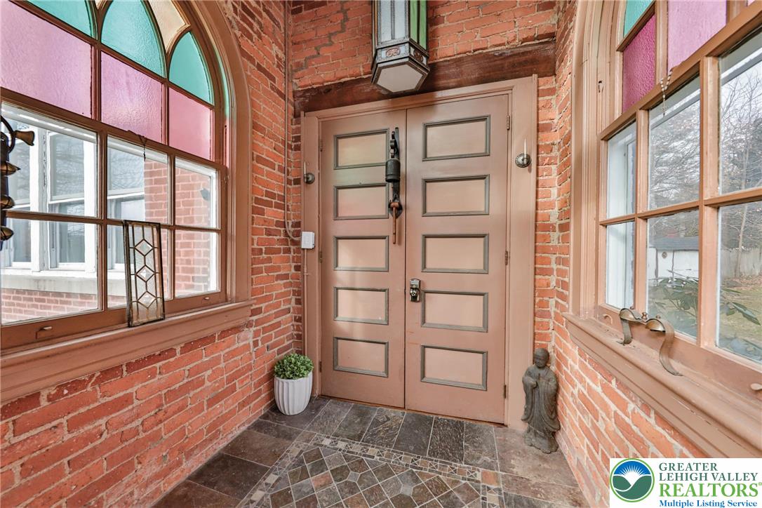 3285 Lime Street Bethlehem, PA 18020 - Photo 5 of 70