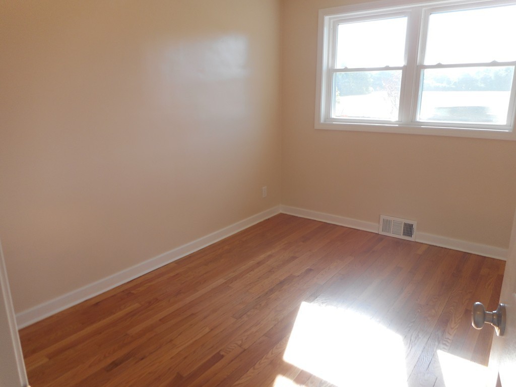 211 Little River Road Westfield, MA 01085 - Photo 13 of 18 Gallery Image 13