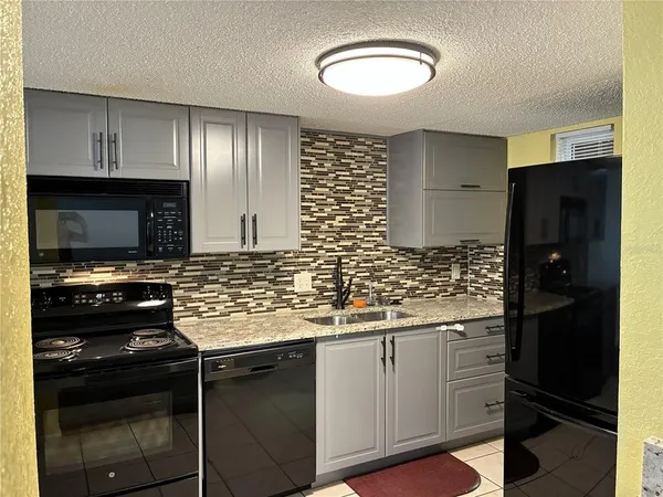 $1,495 | 1810 Northwest 23rd Boulevard, Unit 180, Gainesville, FL 32605