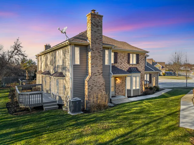 $565,000 | 1-n020 Prairie Path Lane, Winfield, IL 60190