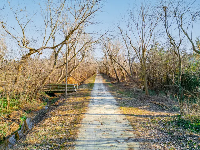 $565,000 | 1-n020 Prairie Path Lane, Winfield, IL 60190