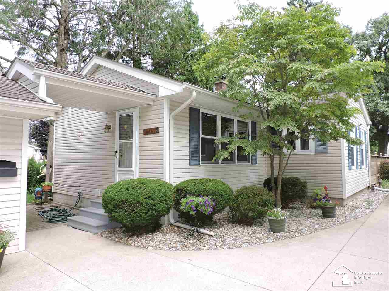 1601 West Temperance Road Temperance, MI 48182 - Photo 2 of 23 Gallery Image 2