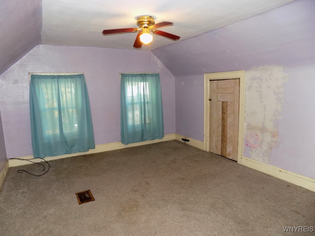 33 Trowbridge Street Buffalo, NY 14220 - Photo 15 of 29