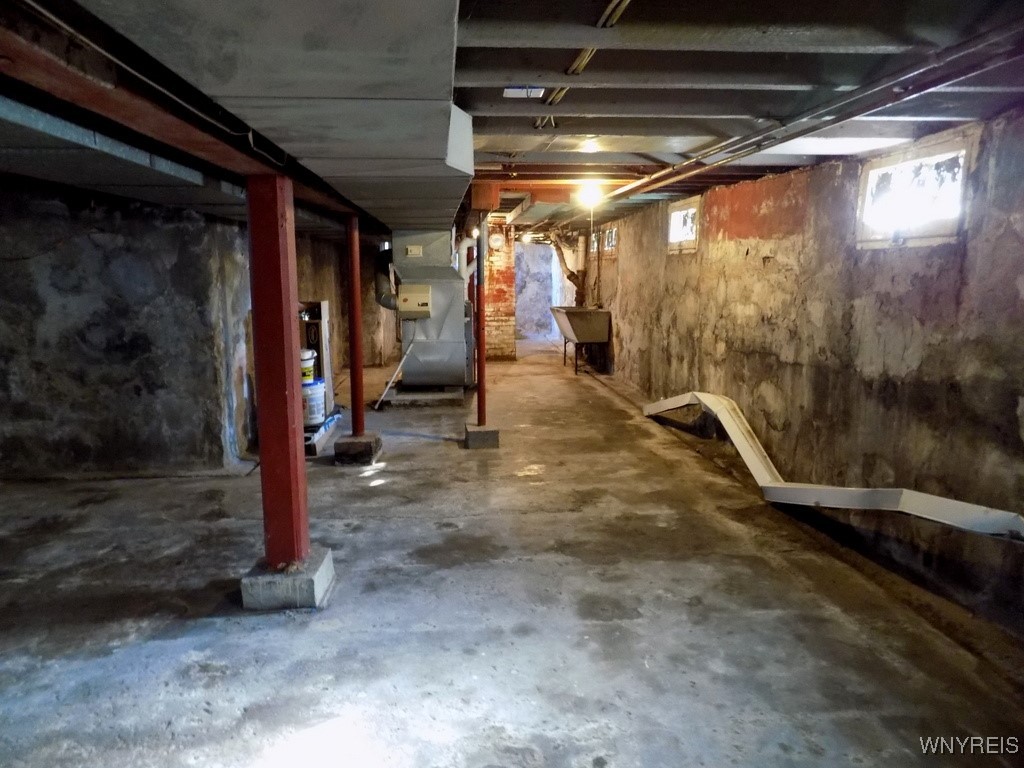 33 Trowbridge Street Buffalo, NY 14220 - Photo 22 of 29