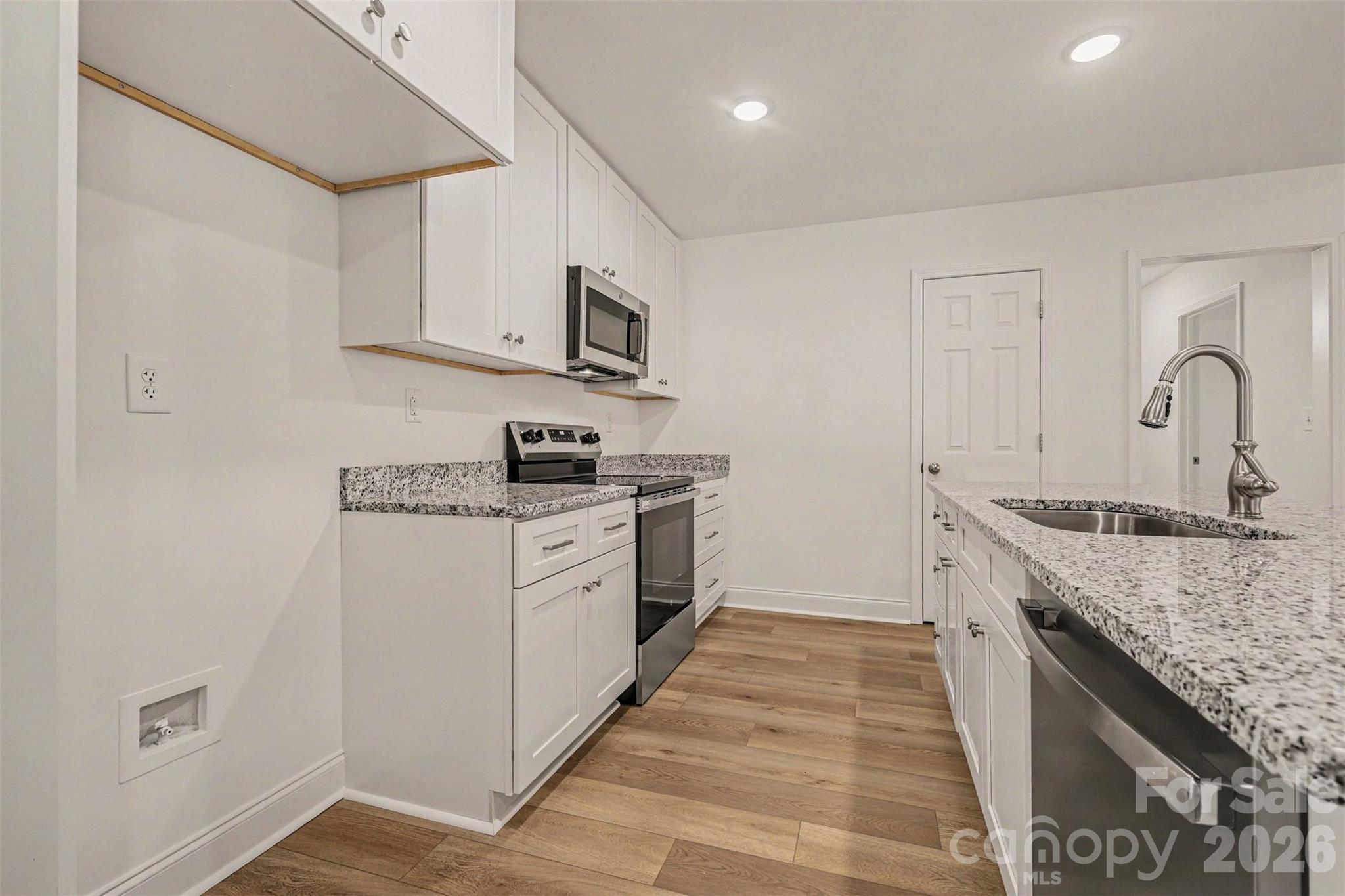 160 Parris Road Blacksburg, SC 29702 - Photo 8 of 26