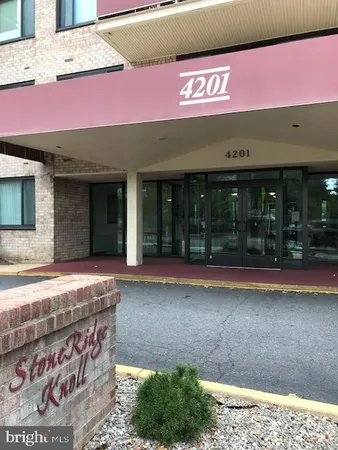 $2,000 | 4201 Cherry Hill Road, Unit 105, Arlington, VA 22207