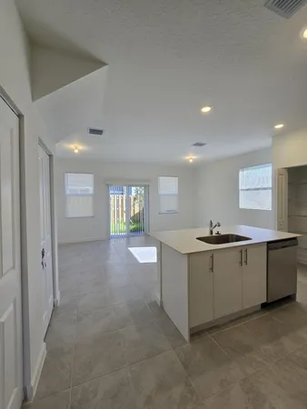 $2,500 | 140 Southeast 10th Court, Florida City, FL 33034