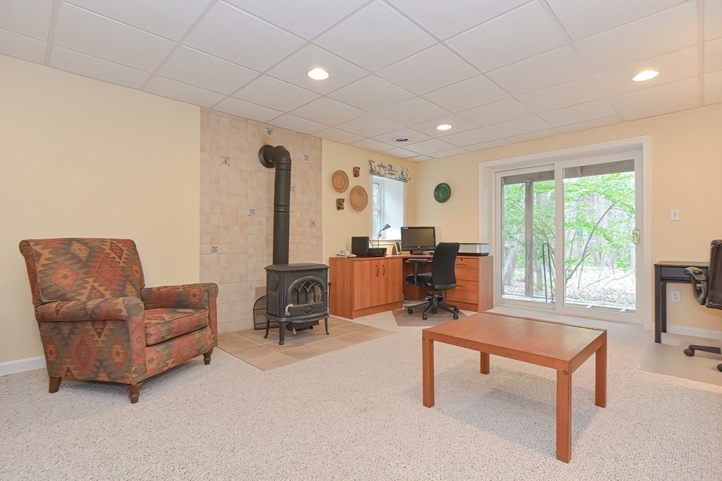 54 Pilgrim Road Holliston, MA 01746 - Photo 36 of 42 Gallery Image 36