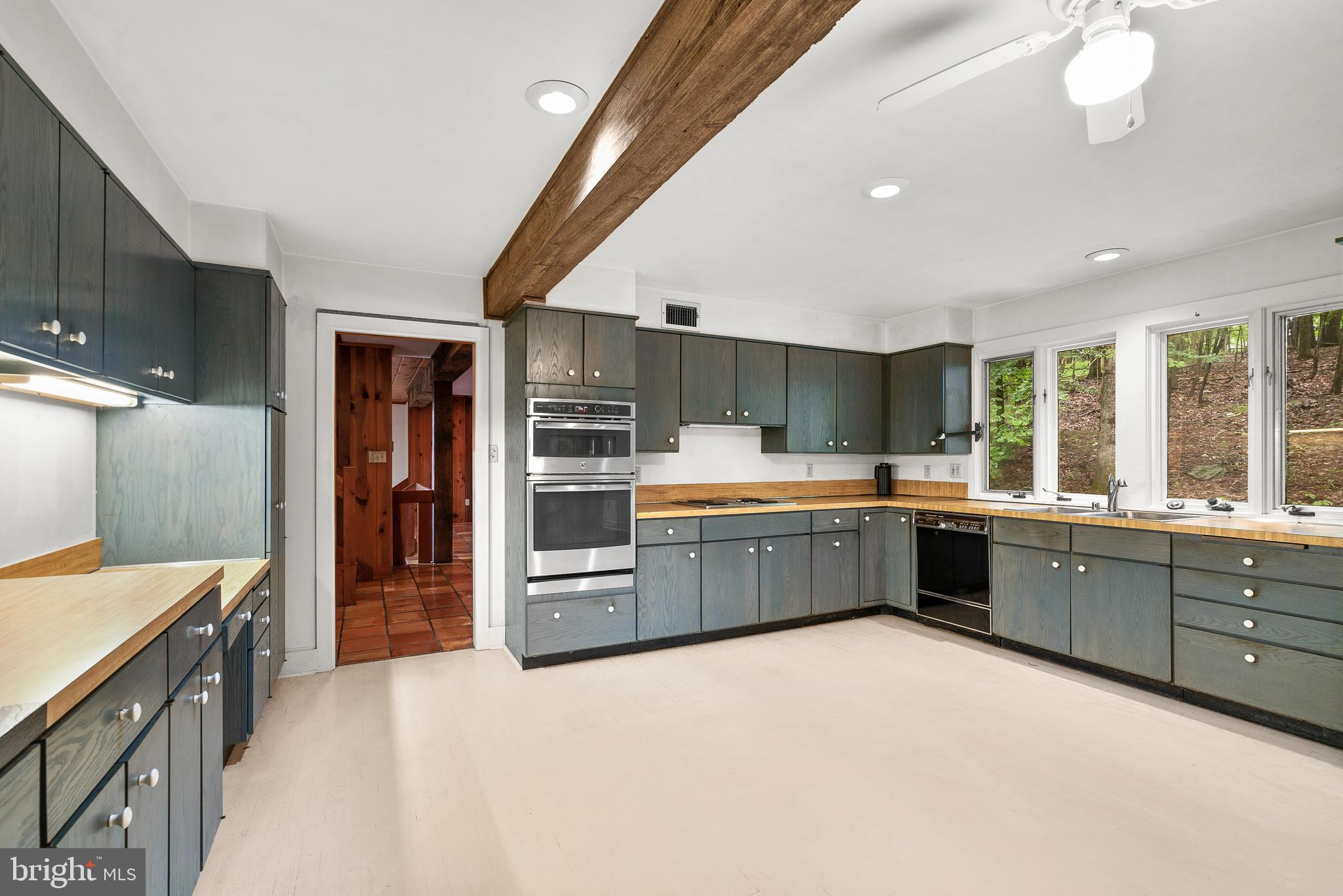 7335 Dance Hall Road Frederick, MD 21701 - Photo 13 of 54 Kitchen