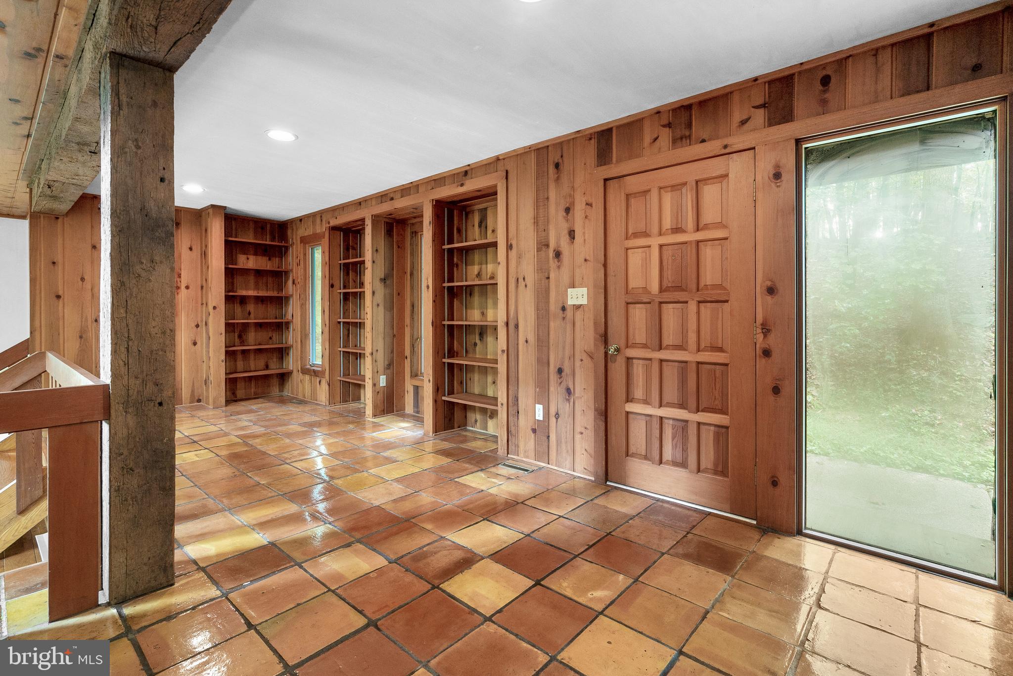 7335 Dance Hall Road Frederick, MD 21701 - Photo 5 of 54 Foyer with Built-Ins