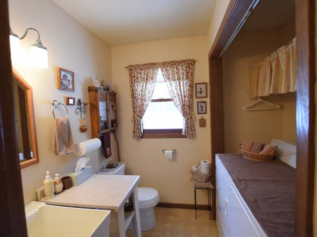 3834 Highway 70 Eagle River, WI 54521 - Photo 11 of 20 Gallery Image 11