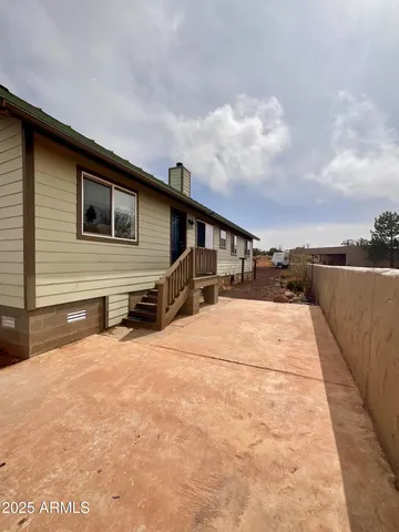 a pathway of house with sky view