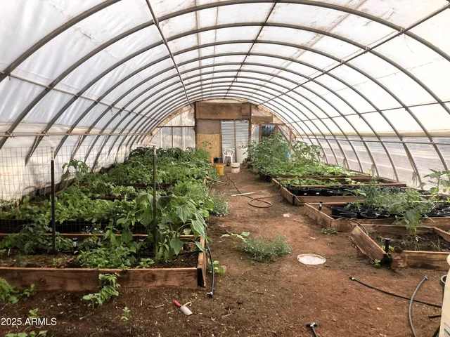 $475,000 | 242 County Road, Concho, AZ 85924