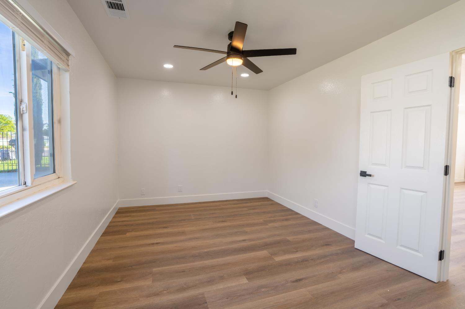 1570 East 26th Street Merced, CA 95340 - Photo 13 of 23