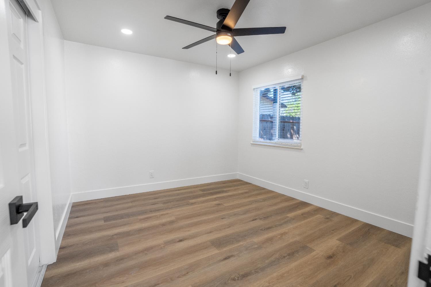 1570 East 26th Street Merced, CA 95340 - Photo 15 of 23