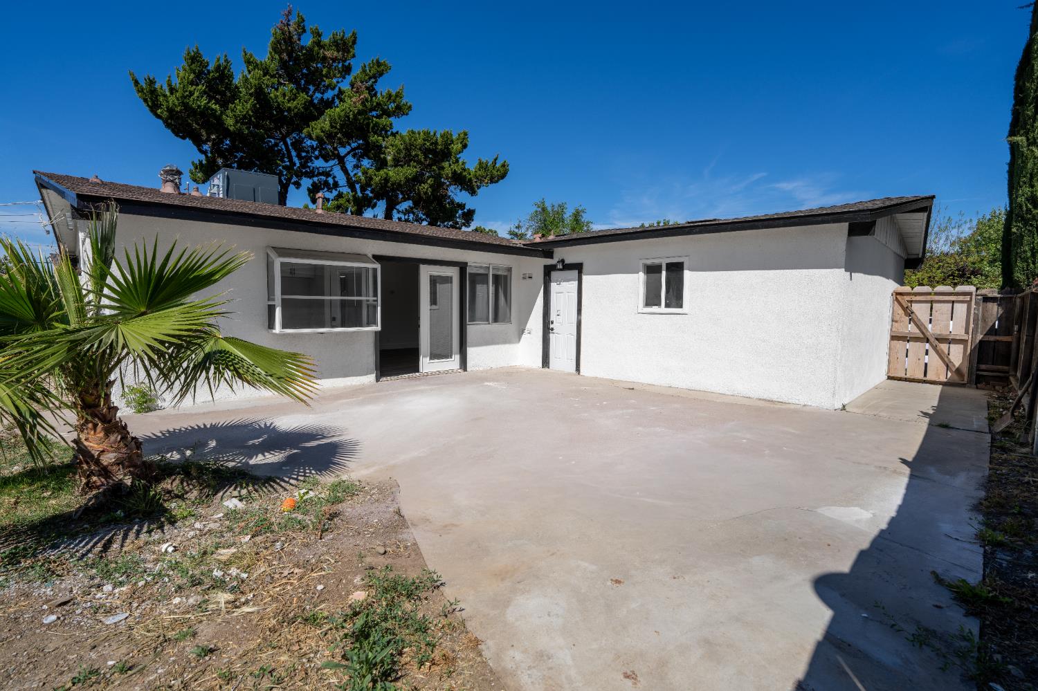 1570 East 26th Street Merced, CA 95340 - Photo 18 of 23