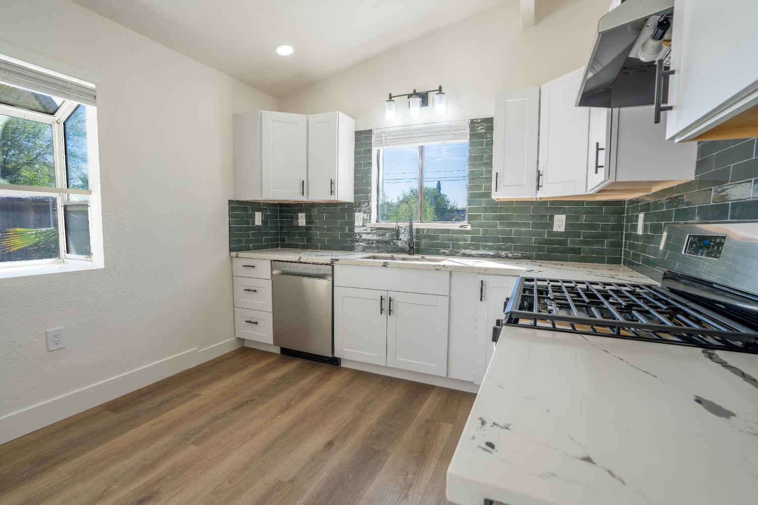 1570 East 26th Street Merced, CA 95340 - Photo 6 of 23