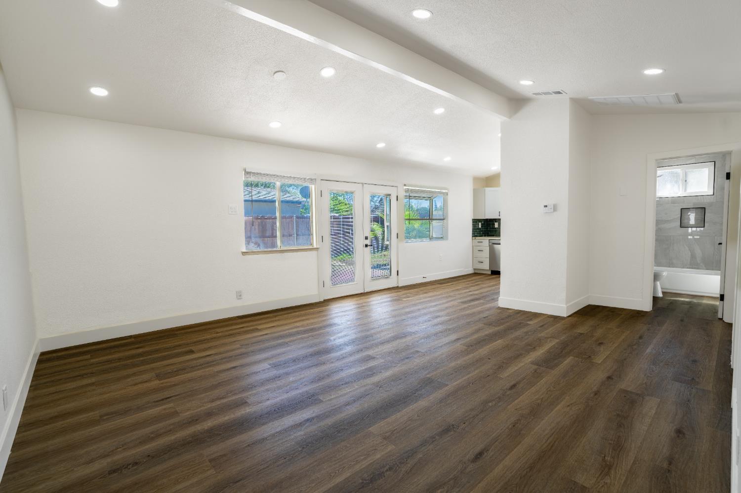 1570 East 26th Street Merced, CA 95340 - Photo 10 of 23