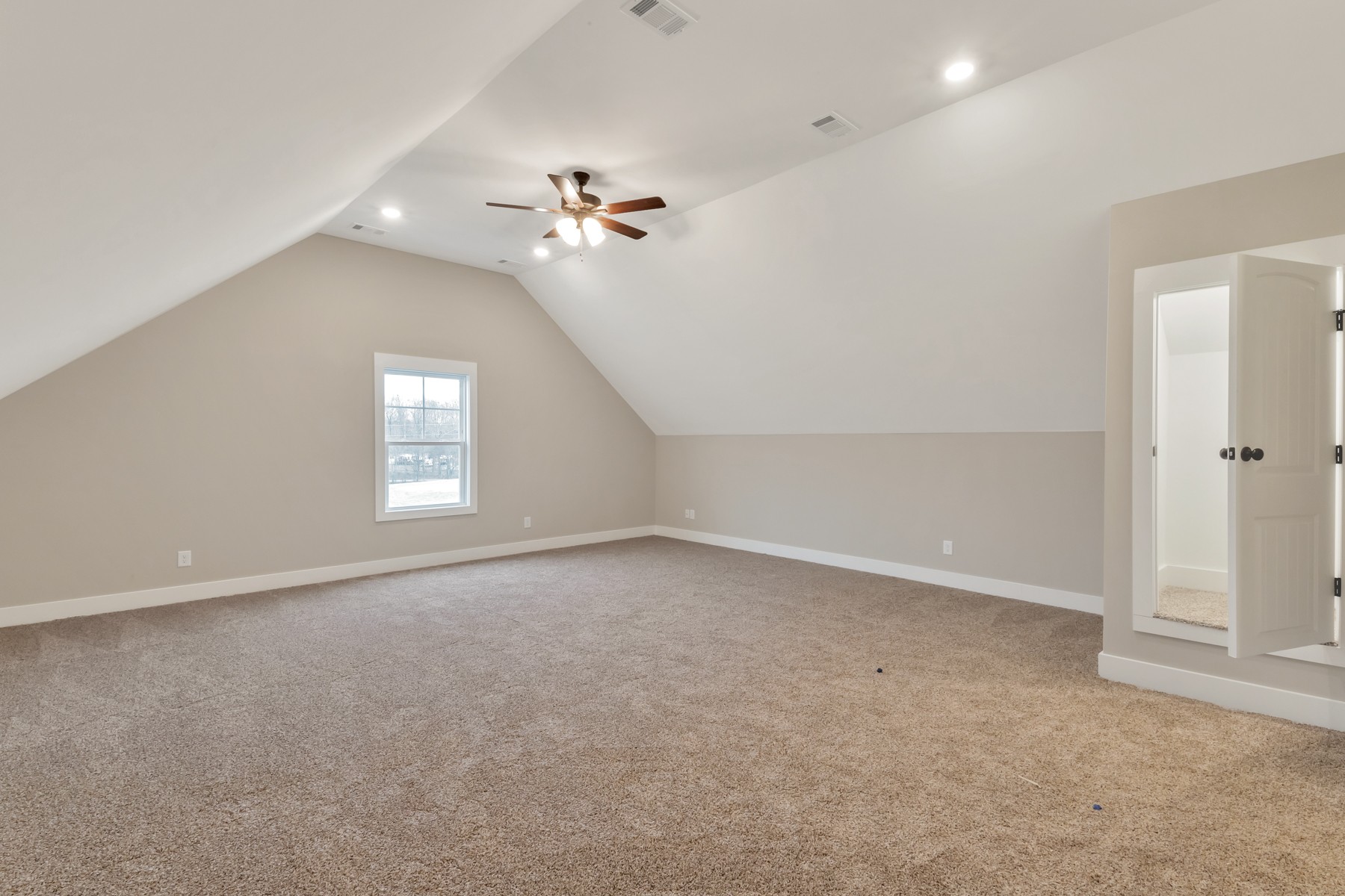 3184 Battle Creek Road Springfield, TN 37172 - Photo 8 of 15 wooden floor in an empty room with a window